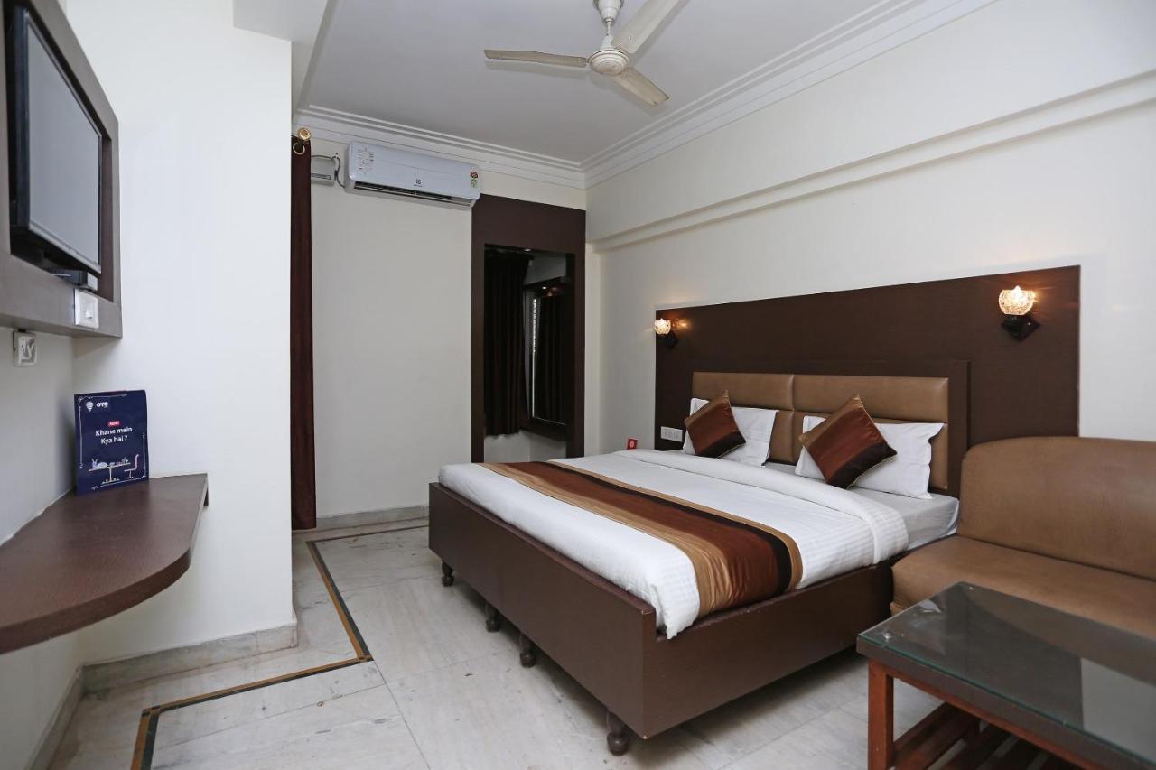 Vaccinated Staff - Oyo 5515 Hotel Blue Palace กวาลิออร์ ภายนอก รูปภาพ