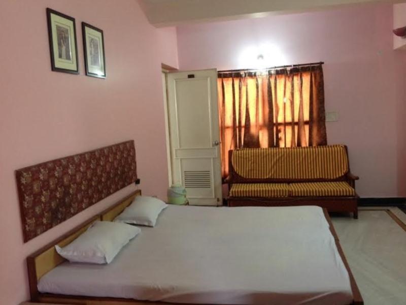 Vaccinated Staff - Oyo 5515 Hotel Blue Palace กวาลิออร์ ภายนอก รูปภาพ