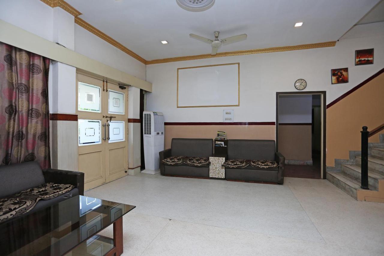 Vaccinated Staff - Oyo 5515 Hotel Blue Palace กวาลิออร์ ภายนอก รูปภาพ