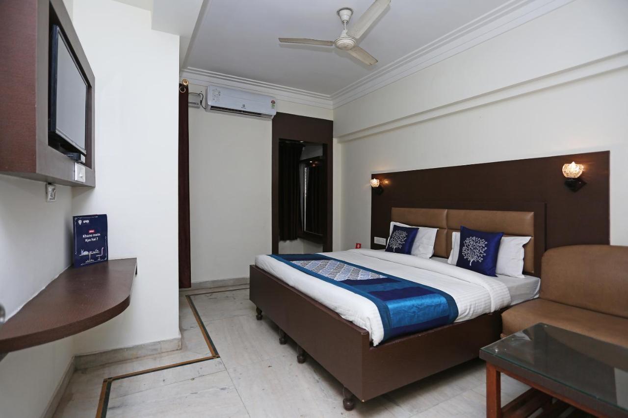 Vaccinated Staff - Oyo 5515 Hotel Blue Palace กวาลิออร์ ภายนอก รูปภาพ