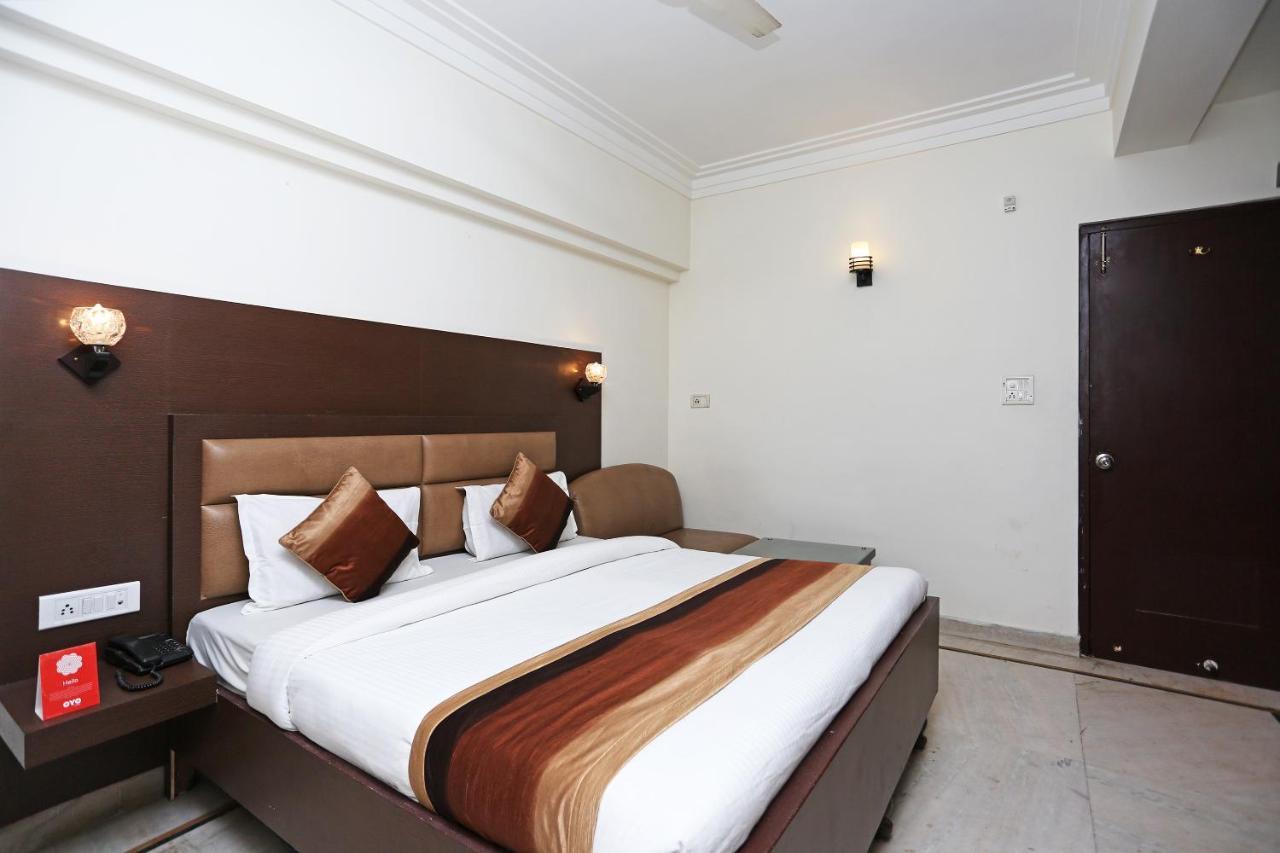 Vaccinated Staff - Oyo 5515 Hotel Blue Palace กวาลิออร์ ภายนอก รูปภาพ